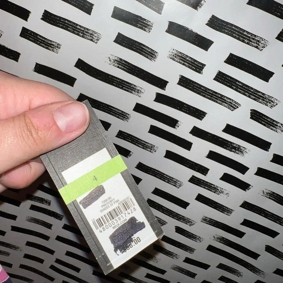 NWT Crown & Ivy Skirt| Size 4 - Picture 5 of 5